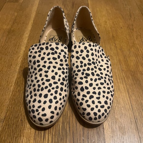 NWOT DV8 by Dolce Vita Spotted Leopard Cut-Out Flats - Women’s Size 7.5 - Picture 2 of 6